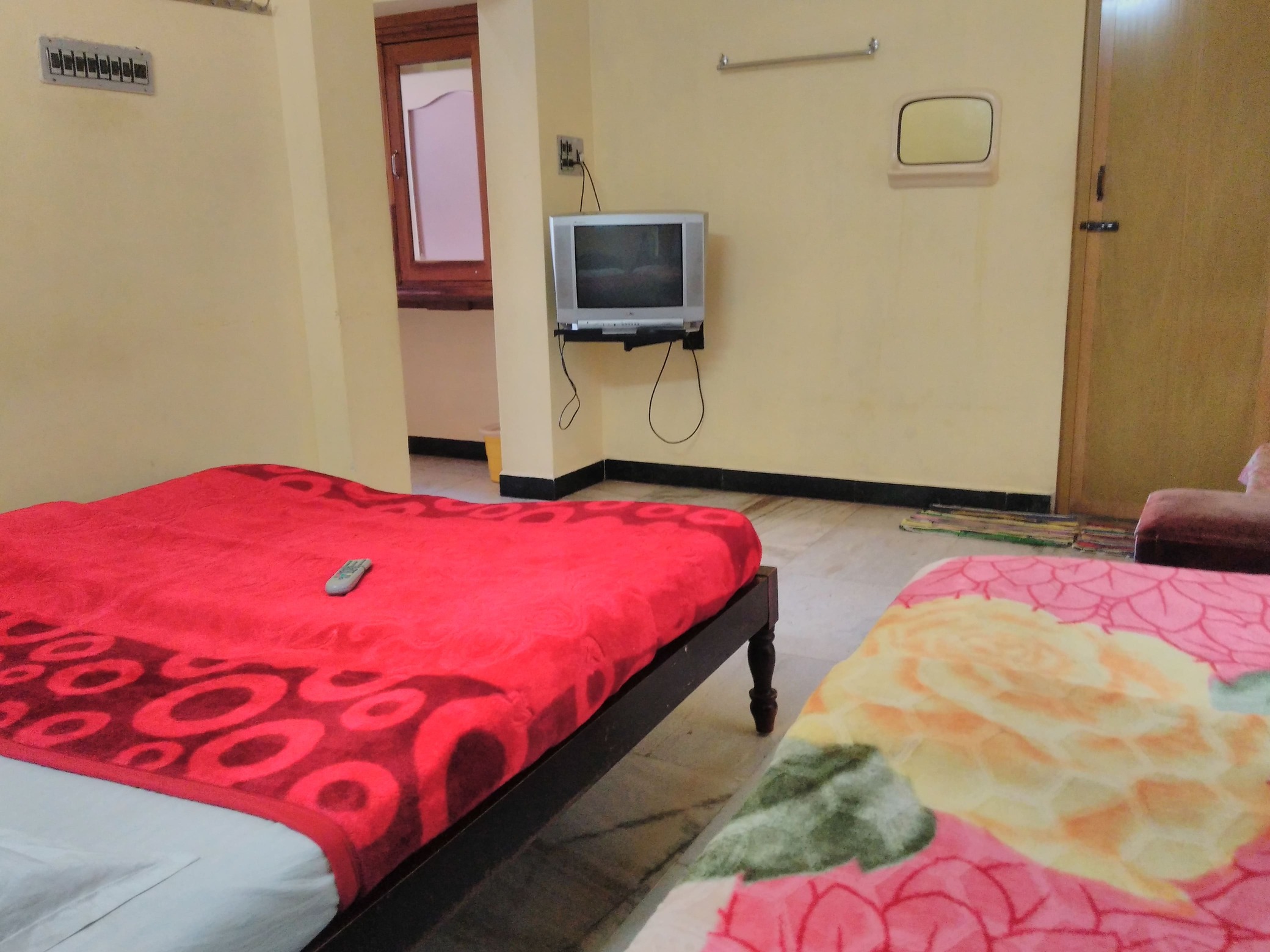 Hotel Jagan television facility Karaikudi